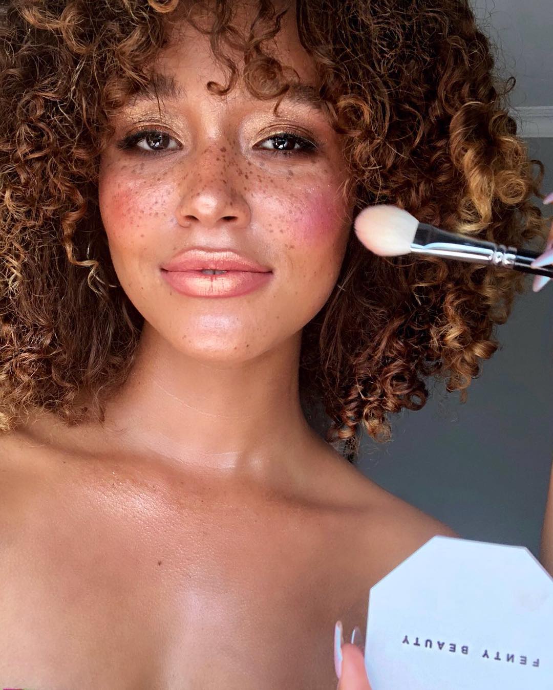 Glowy Dewy Summer Makeup Looks