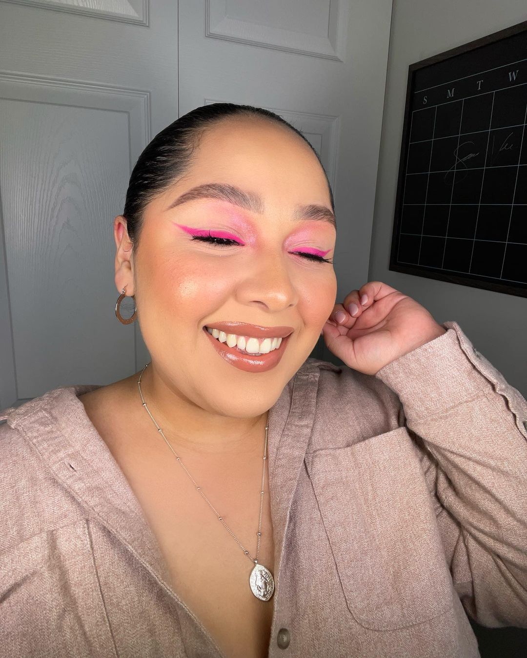 Valentines Day Makeup Look Fawning over Fushia Look