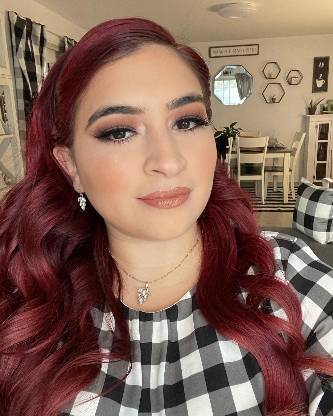 Simple Tone Thanksgiving Makeup Look