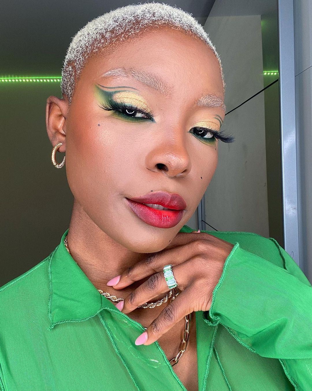 Green and Gold Eyeshadow Look