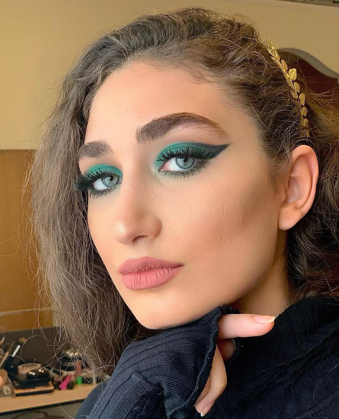 Emerald Green Eyeshadow Look