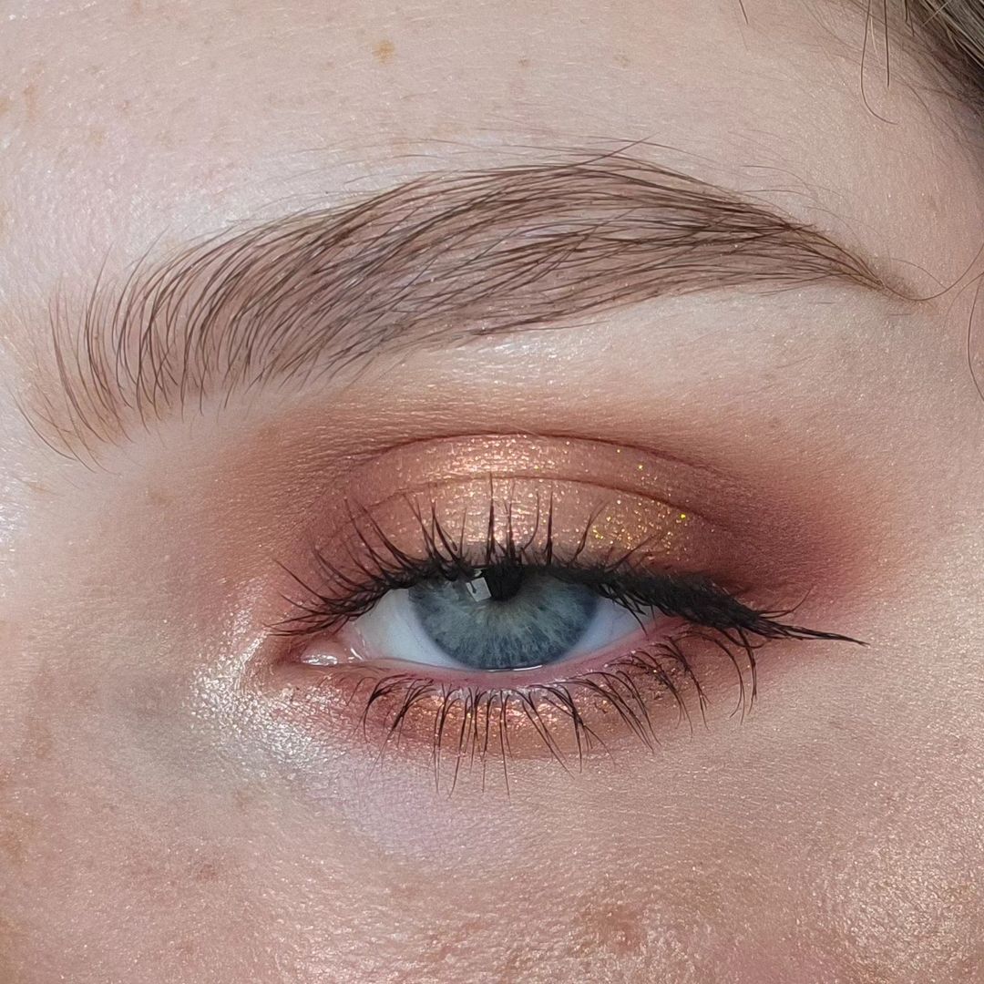 Soft and Subtle Fall Eye Look