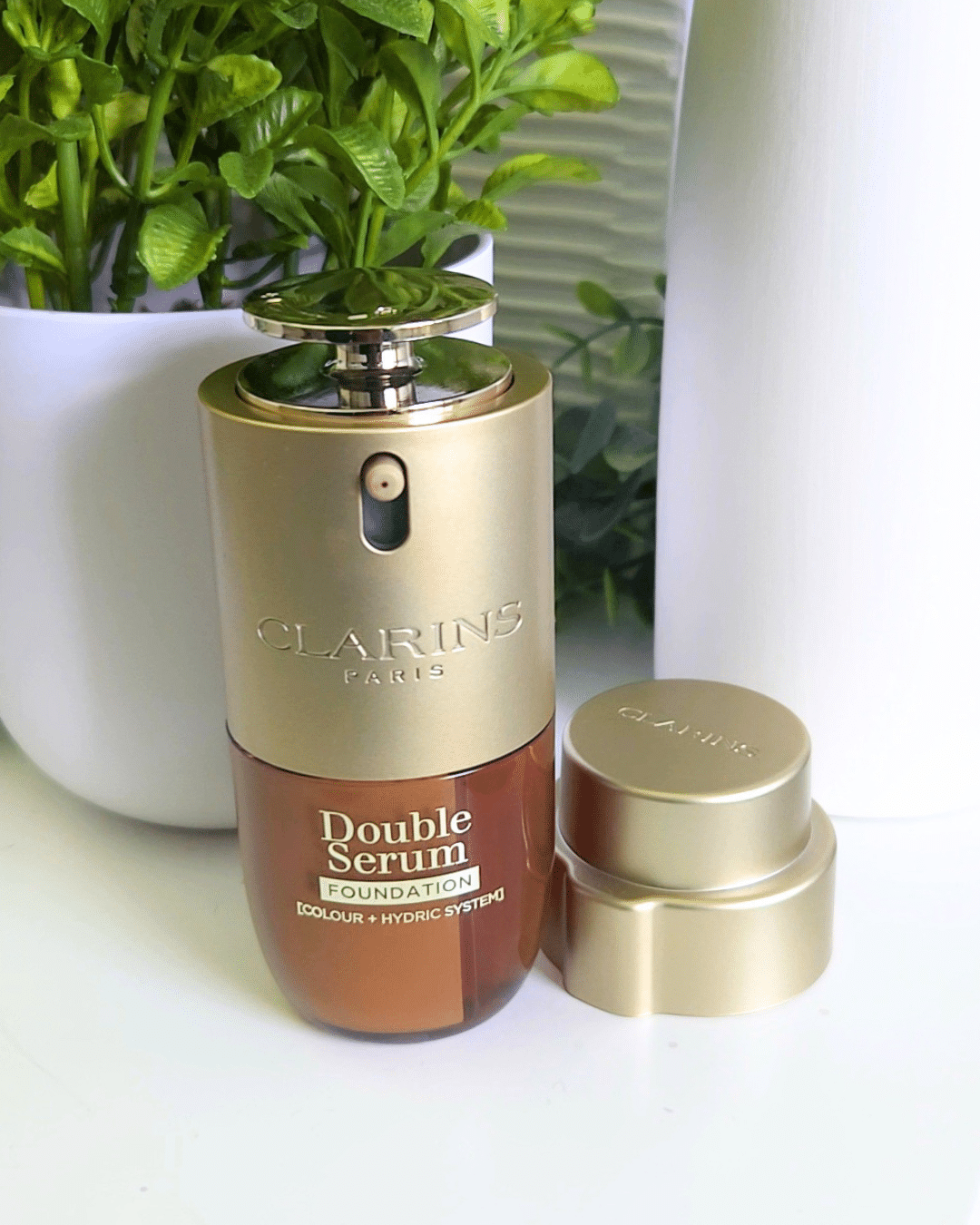 How To Use the Clarins Double Serum Foundation
